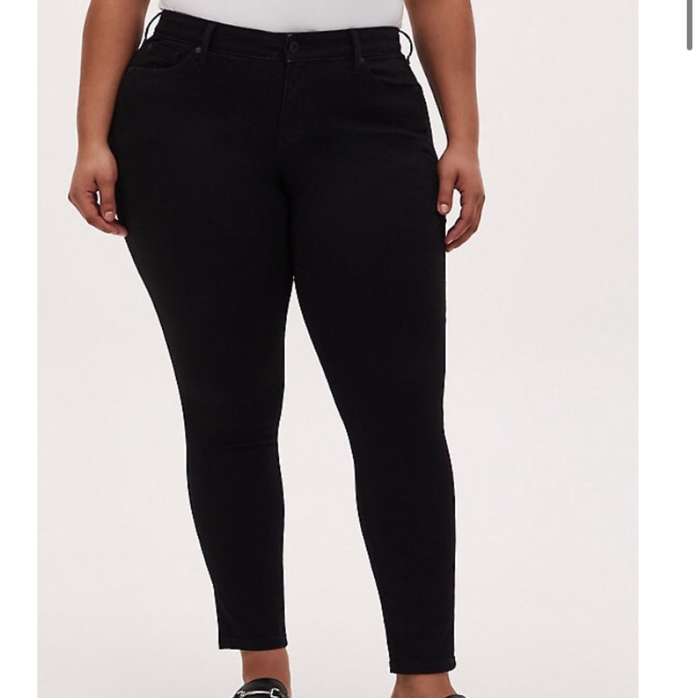 BNWT Black Jeans Super Soft Denim